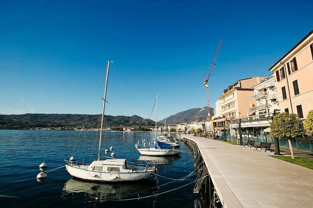 Berny 100M From Lake & Private Parking - Happy Rentals Salò 0*,