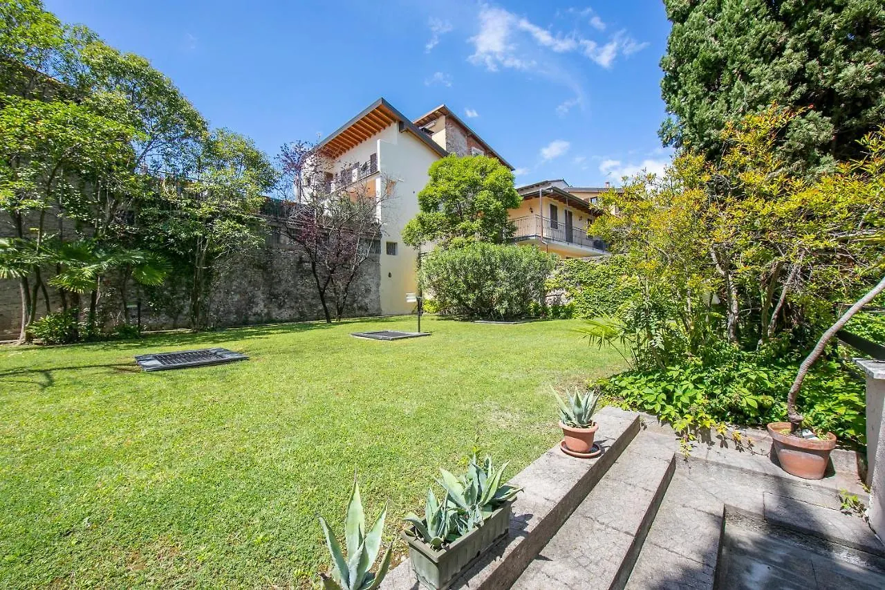 Berny 100M From Lake & Private Parking - Happy Rentals Salò Daire