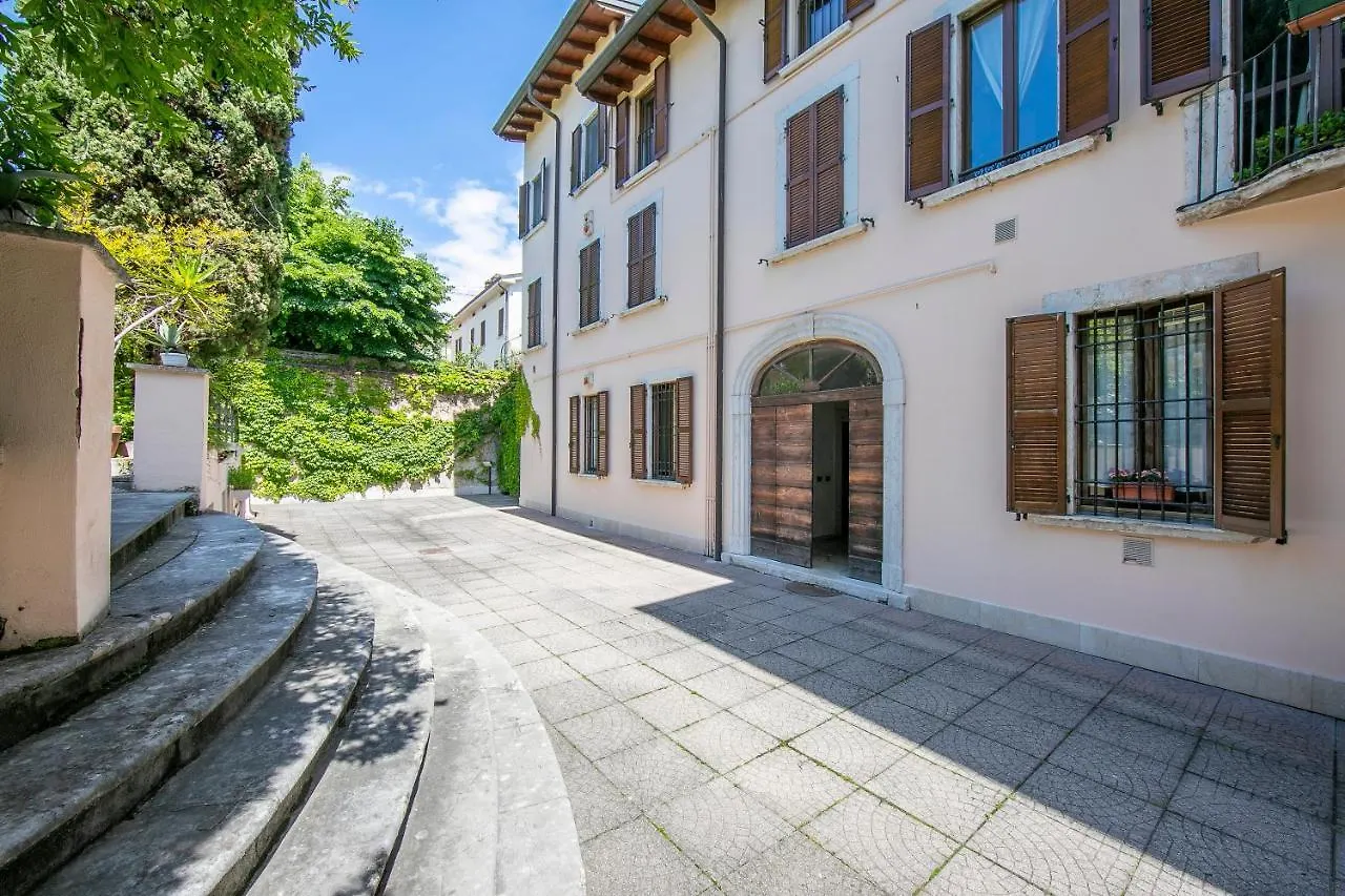 Daire Berny 100M From Lake & Private Parking - Happy Rentals Salò