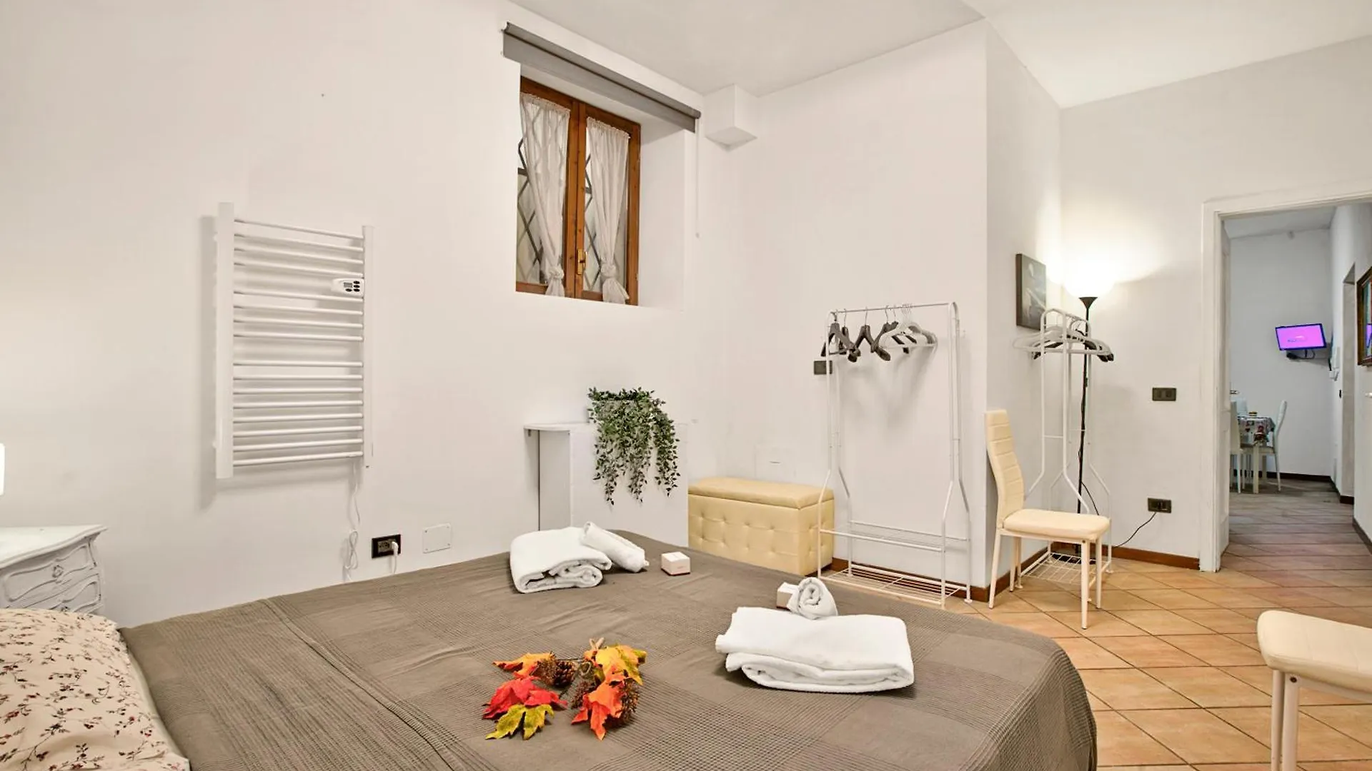 Daire Berny 100M From Lake & Private Parking - Happy Rentals Salò İtalya